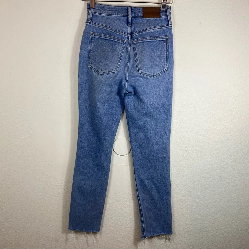 Madewell Women’s Size 23 The Perfect Vintage Jean High‎ Waist Light Wash Raw Hem
